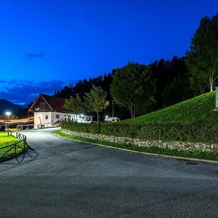 Camping & Caravan Zoncolan Ovaro Buitenkant foto