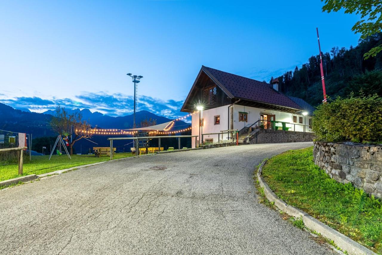 Camping & Caravan Zoncolan Ovaro Buitenkant foto