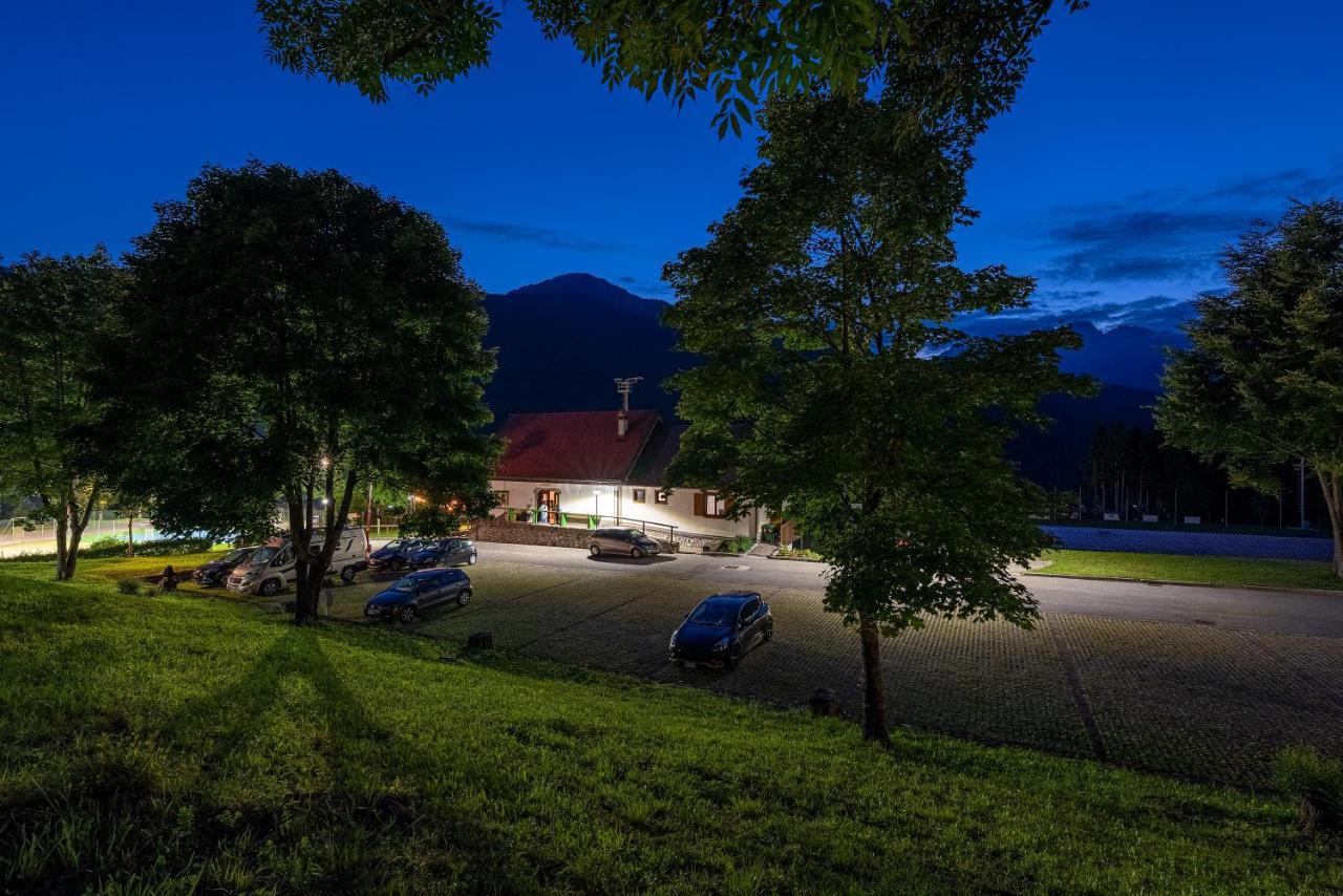 Camping & Caravan Zoncolan Ovaro Buitenkant foto