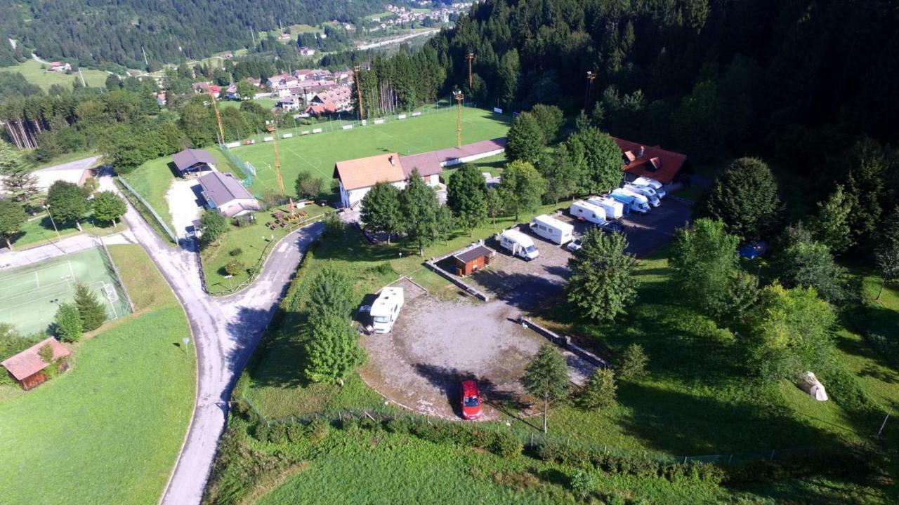 Camping & Caravan Zoncolan Ovaro Buitenkant foto